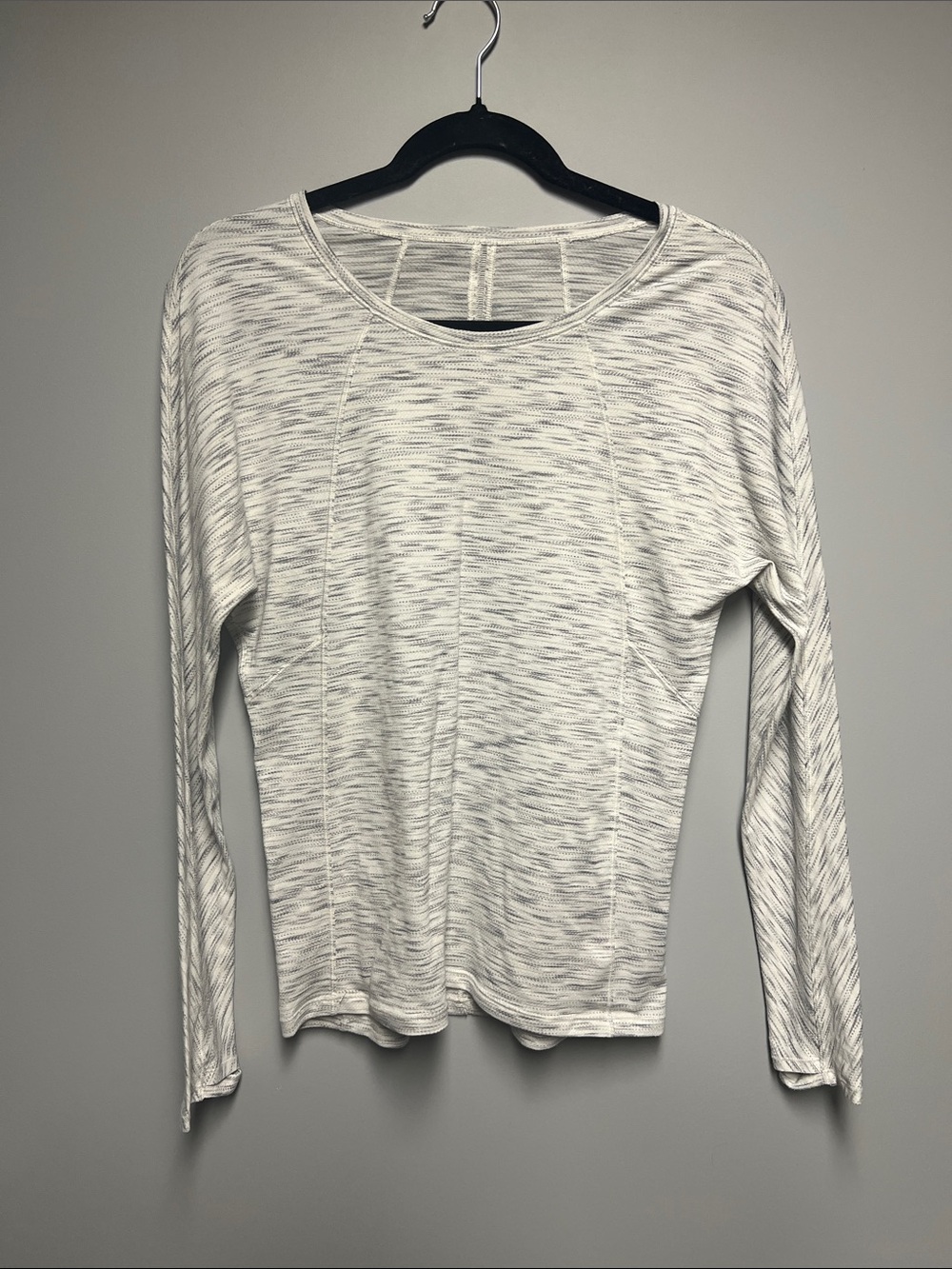 lululemon athletica Heathered White Long-Sleeve Tee